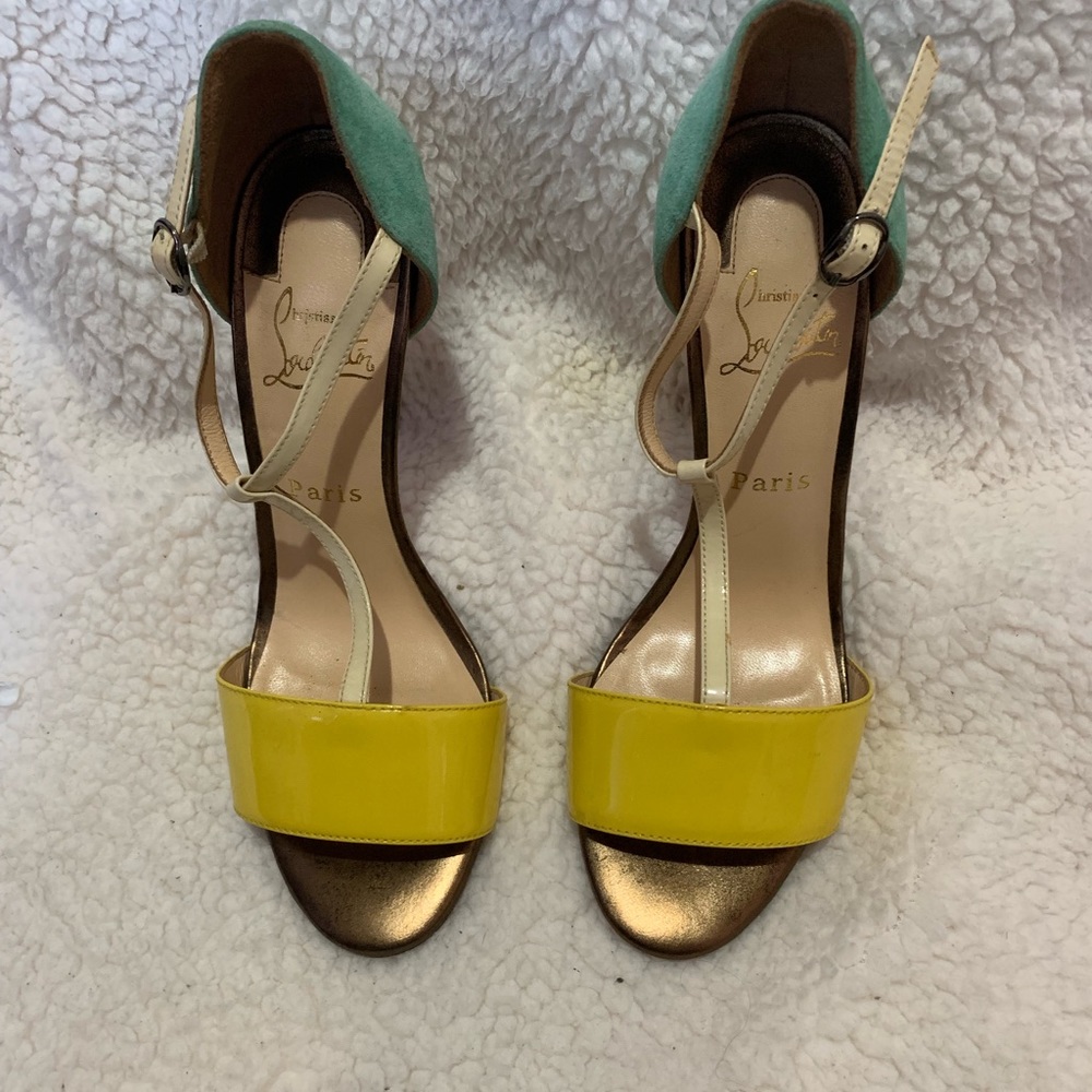 Super sale💪🏽 run normal size 39- 9